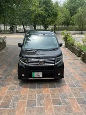 Daihatsu Move Custom X 2015 for Sale