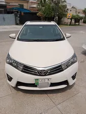 Toyota Corolla Altis Grande CVT-i 1.8 2015 for Sale