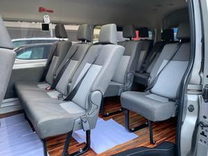 Toyota Hiace Commuter AT
2.8 Diesel Thailand (new shape)
Model: 2020
Mileage: 47,000 km 
Unregistered 
Fresh Import 2025

*14 seater 
*Autodoor
*Dual AC 
*Body kitted 
*GDH322

Calling and Visiting Hours

11:00 AM to 7:00 PM