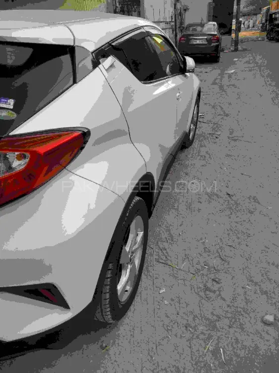 Toyota C-HR 2016 for Sale in Karachi Image-1