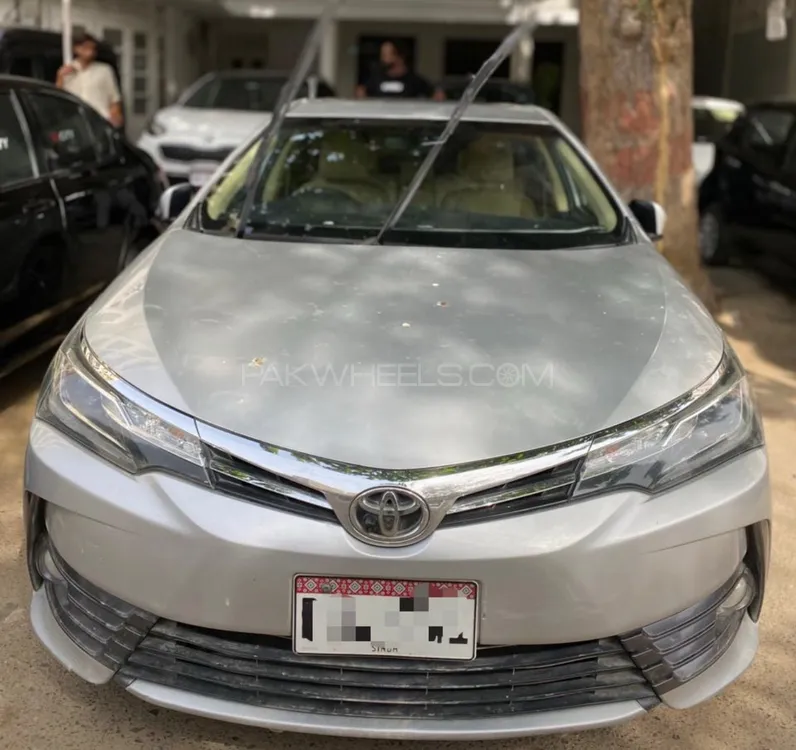 Toyota Corolla 2017 for Sale in Karachi Image-1