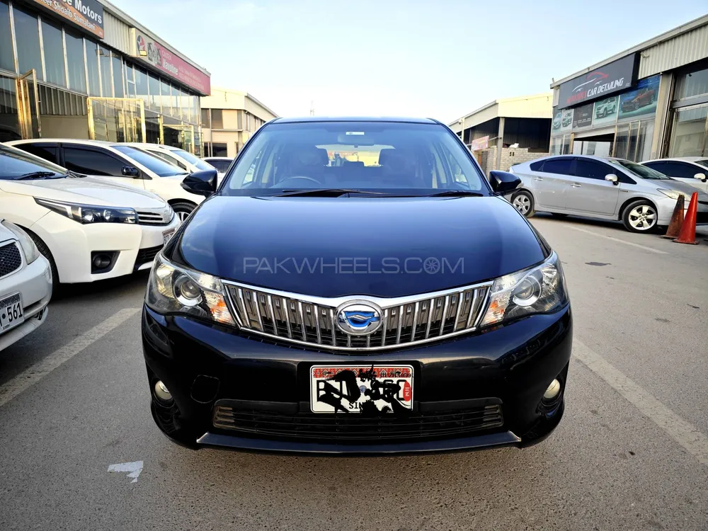 Toyota Corolla Axio 2014 for Sale in Quetta Image-1
