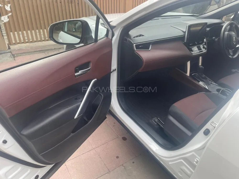 Toyota Corolla Cross 2021 for Sale in Islamabad Image-1