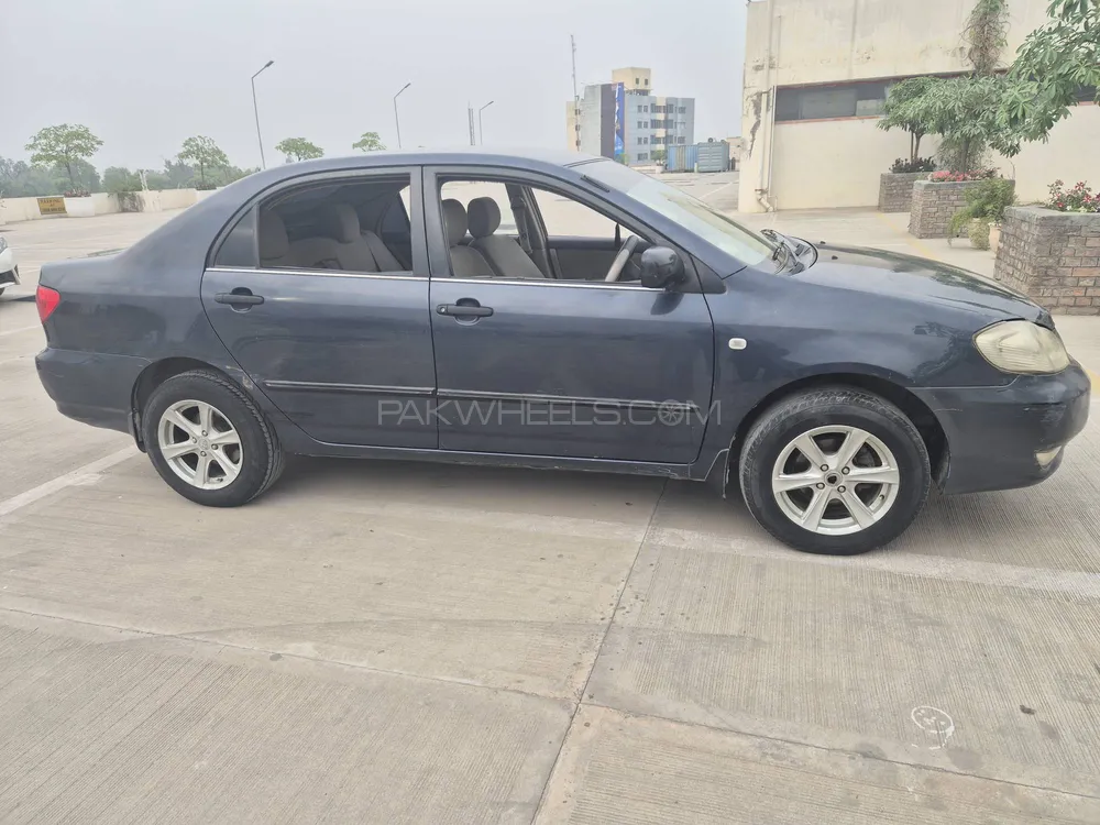 Toyota Corolla 2004 for Sale in Peshawar Image-1