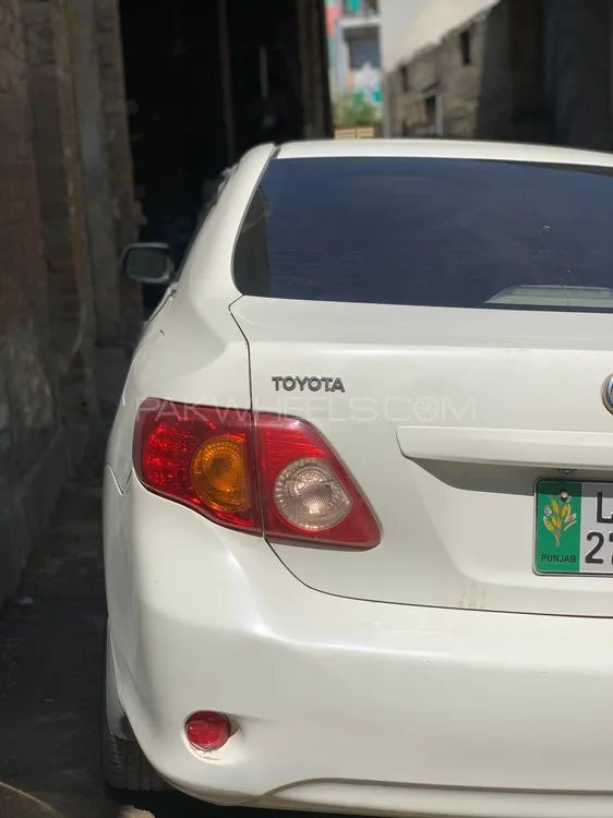 Toyota Corolla 2011 for Sale in Peshawar Image-1