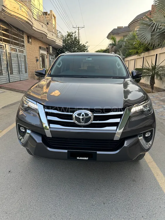 Toyota Fortuner 2020 for Sale in Lahore Image-1