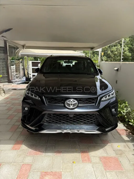 Toyota Fortuner 2023 for Sale in Karachi Image-1