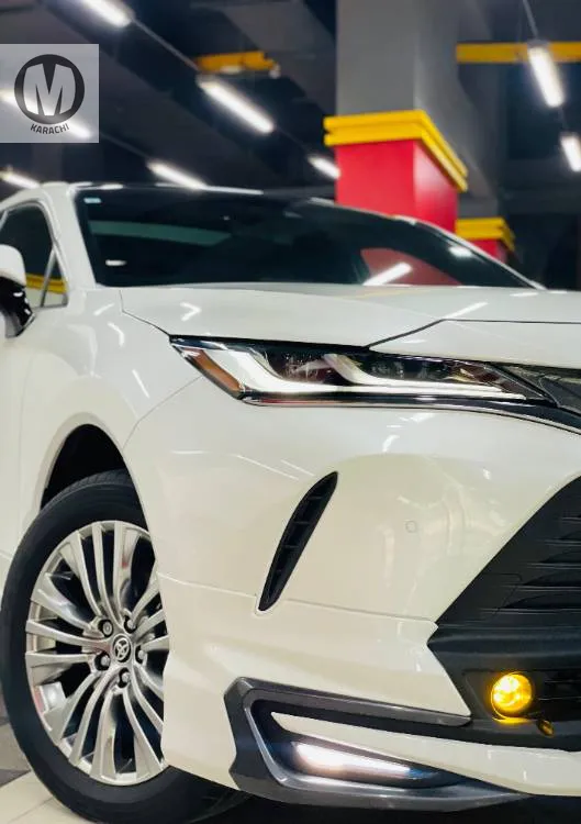 Toyota Harrier 2020 for Sale in Karachi Image-1