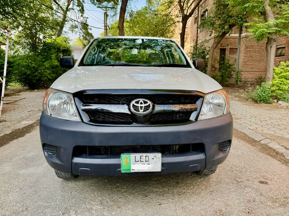 Toyota Hilux 2011 for Sale in Lahore Image-1
