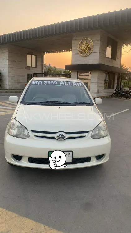 Toyota Platz 2007 for Sale in Faisalabad Image-1