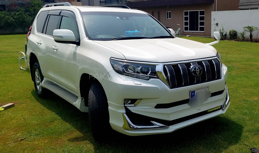 Toyota Prado 2018 for Sale in Lahore Image-1