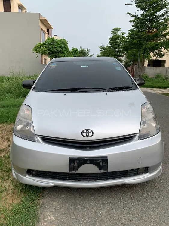 Toyota Prius 2007 for Sale in Lahore Image-1