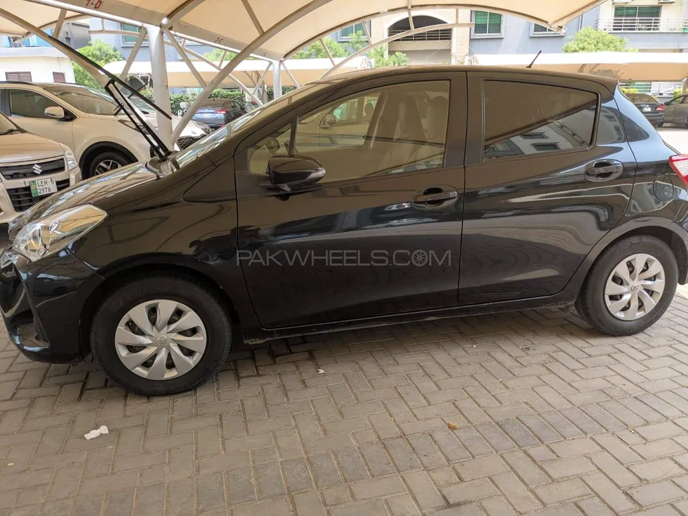 Toyota Vitz 2018 for Sale in Lahore Image-1