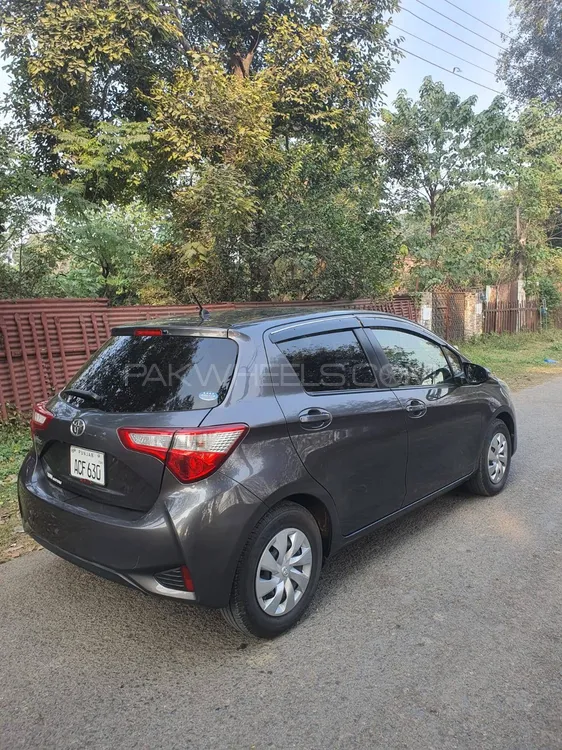 Toyota Vitz 2018 for Sale in Lahore Image-1