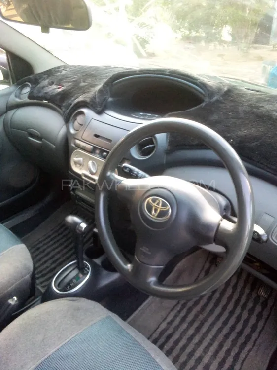 Toyota Vitz 2003 for Sale in Karachi Image-1