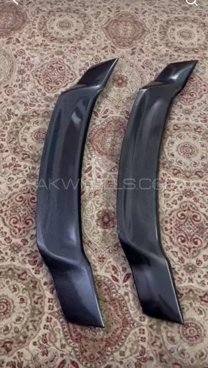 UNIVERSAL DUCKTAIL SPOILER Image-1
