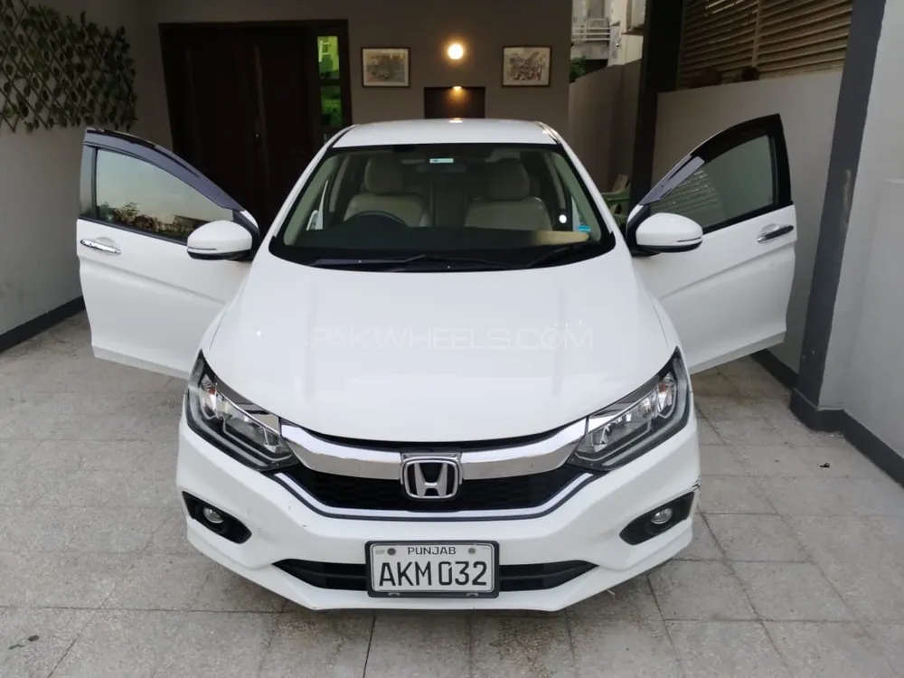 Honda City 2022 for Sale in Lahore Image-1