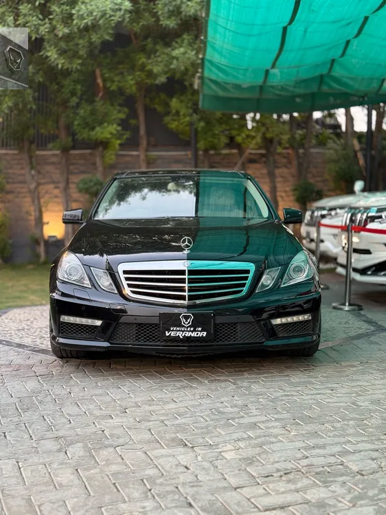 Mercedes Benz E Class 2011 for Sale in Lahore Image-1