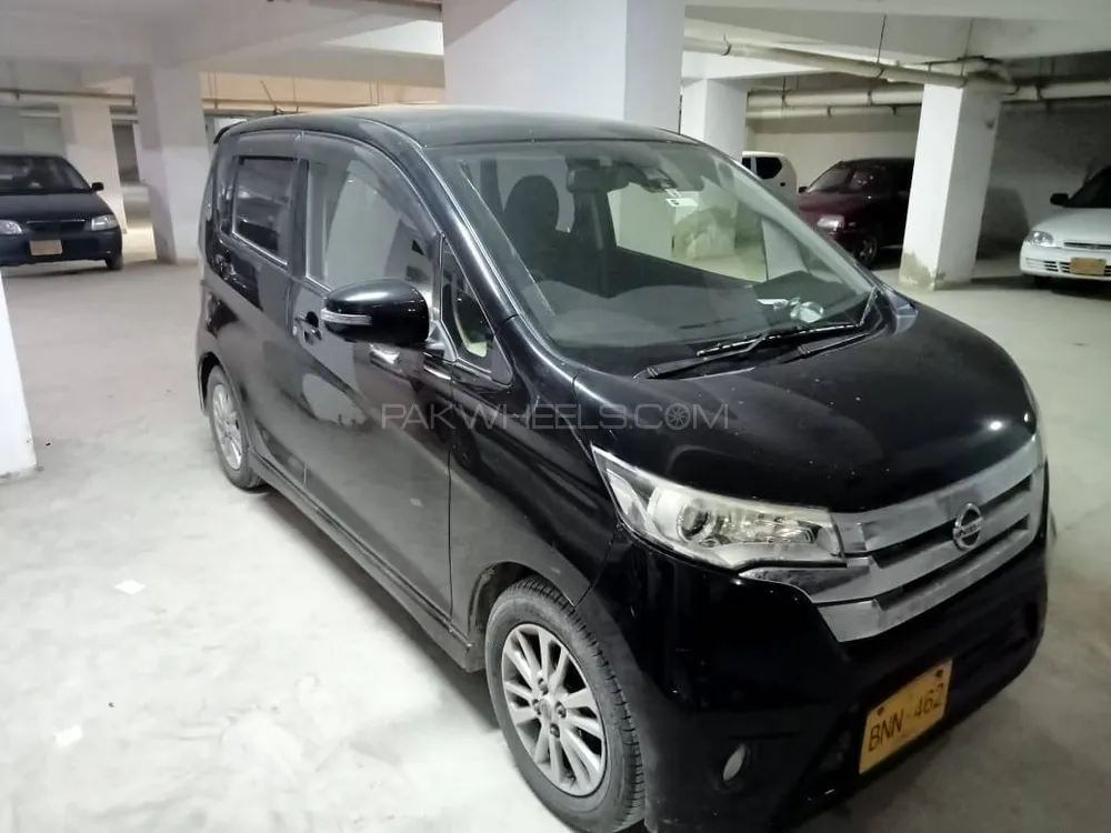 نسان ڈیز 2015 for Sale in کراچی Image-1