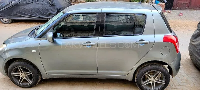 Suzuki Swift 2013 for Sale in Karachi Image-1