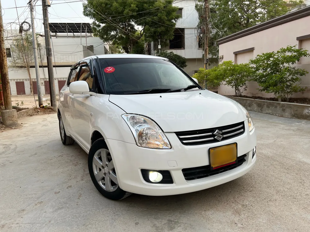 Suzuki Swift 2015 for Sale in Karachi Image-1
