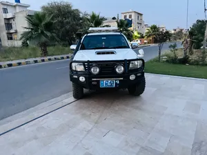 Toyota Hilux D-4D Automatic 2012 for Sale