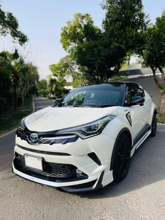 Toyota C-HR 2019 for Sale in Lahore Image-1