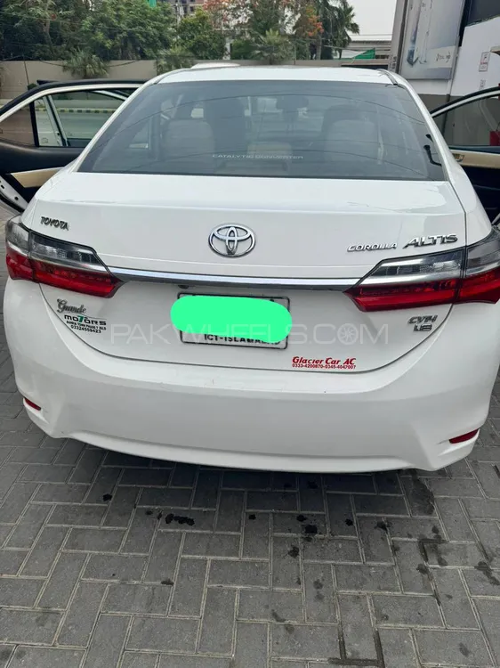 Toyota Corolla 2018 for Sale in Lahore Image-1