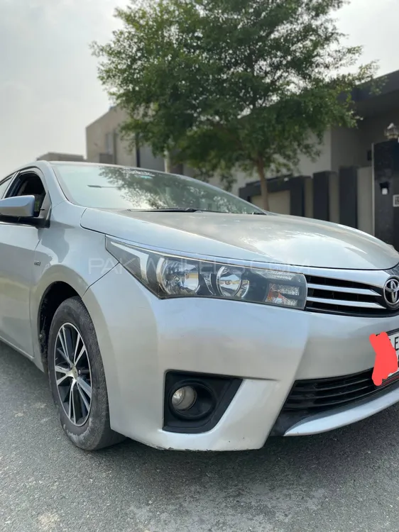 Toyota Corolla 2015 for Sale in Faisalabad Image-1