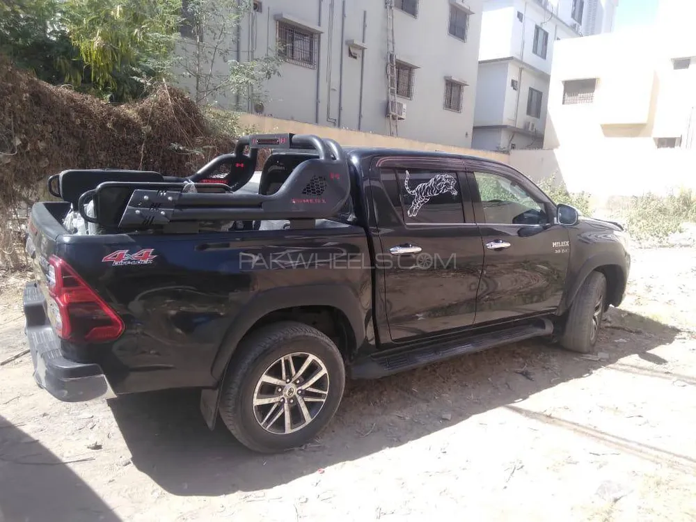 Toyota Hilux 2017 for Sale in Karachi Image-1