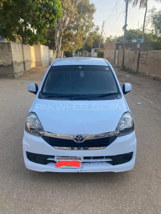 Toyota Pixis Epoch 2015 for Sale in Karachi Image-1