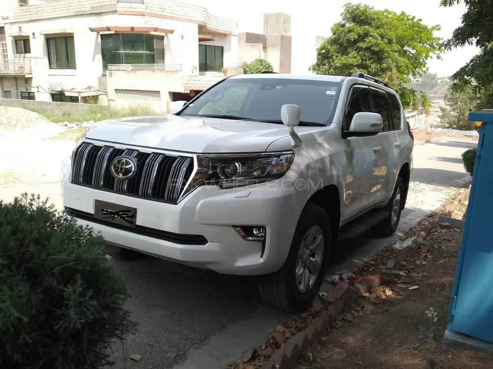 Toyota Prado 2022 for Sale in Islamabad Image-1