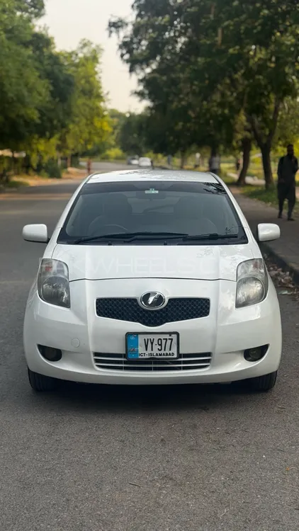 Toyota Vitz 2007 for Sale in Islamabad Image-1