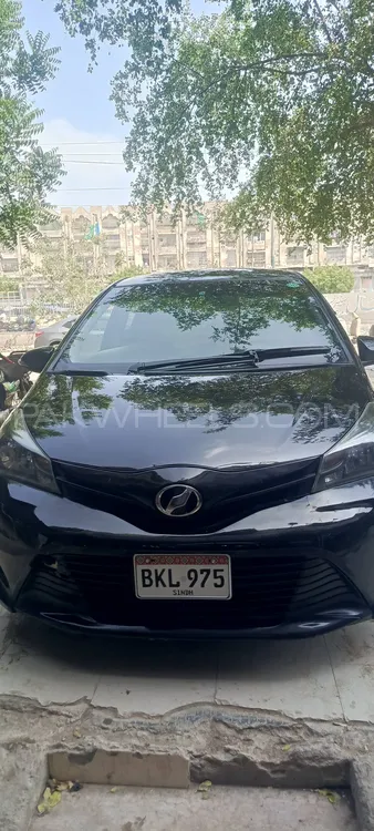Toyota Vitz 2014 for Sale in Karachi Image-1