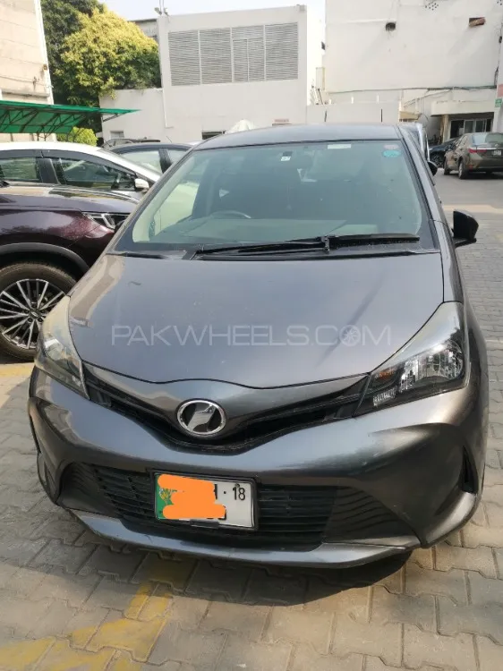 Toyota Vitz 2014 for Sale in Lahore Image-1