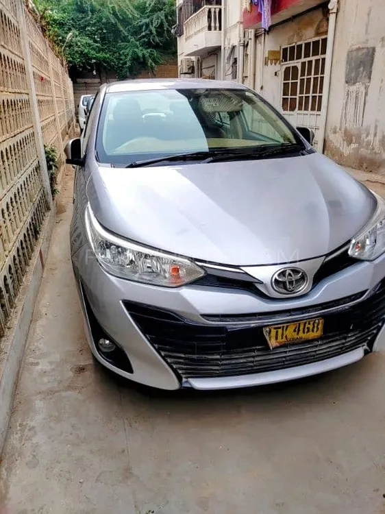 Toyota Yaris Sedan 2021 for Sale in Karachi Image-1