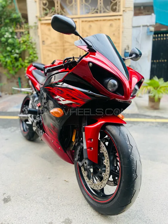 Yamaha YZF-R1 2011 for Sale Image-1