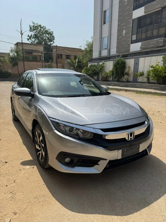 Honda Civic 2018 for Sale in Karachi Image-1