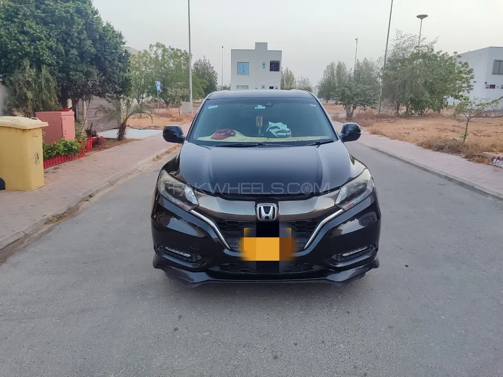 Honda Vezel 2016 for Sale in Karachi Image-1