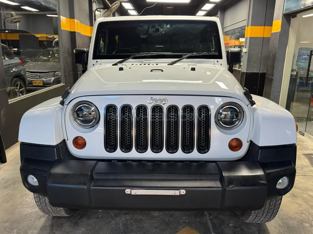 Jeep Wrangler 2012 for Sale in Karachi Image-1