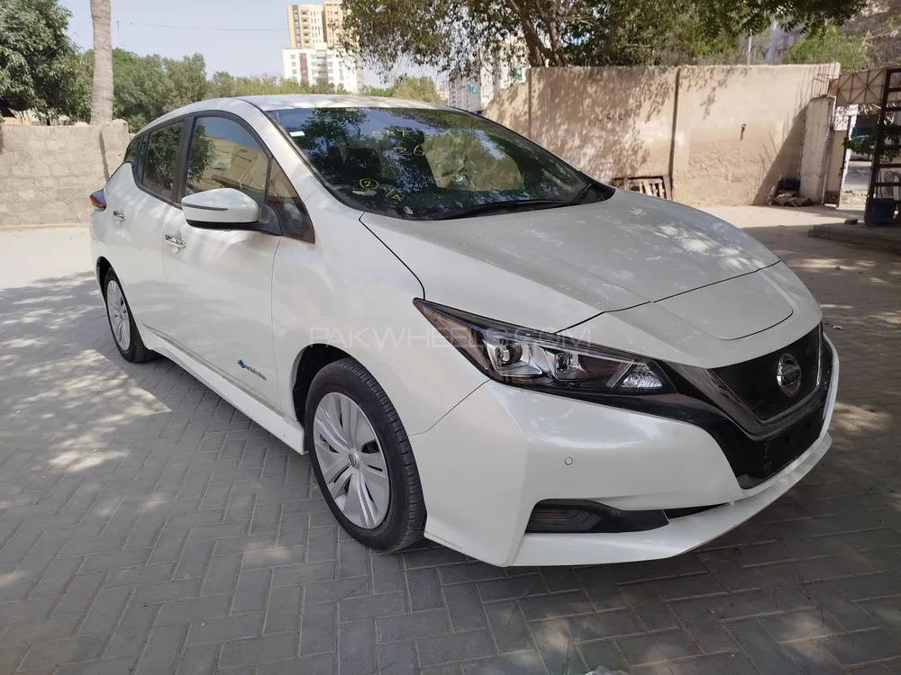 Nissan Leaf 2021 for Sale in Karachi Image-1