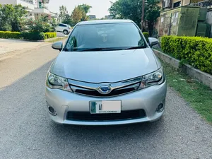 Toyota Corolla Axio Hybrid 1.5 2014 for Sale