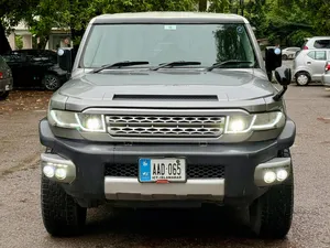 Toyota Fj Cruiser Automatic 2010 for Sale
