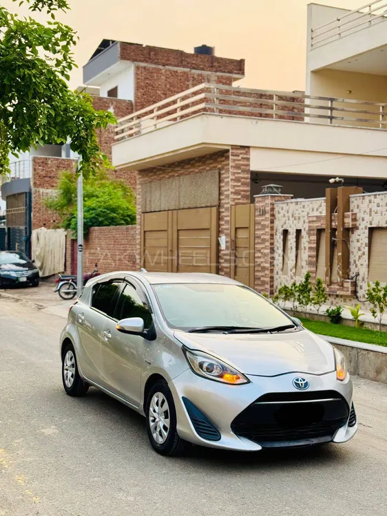ٹویوٹا اکوا 2018 for Sale in فیصل آباد Image-1