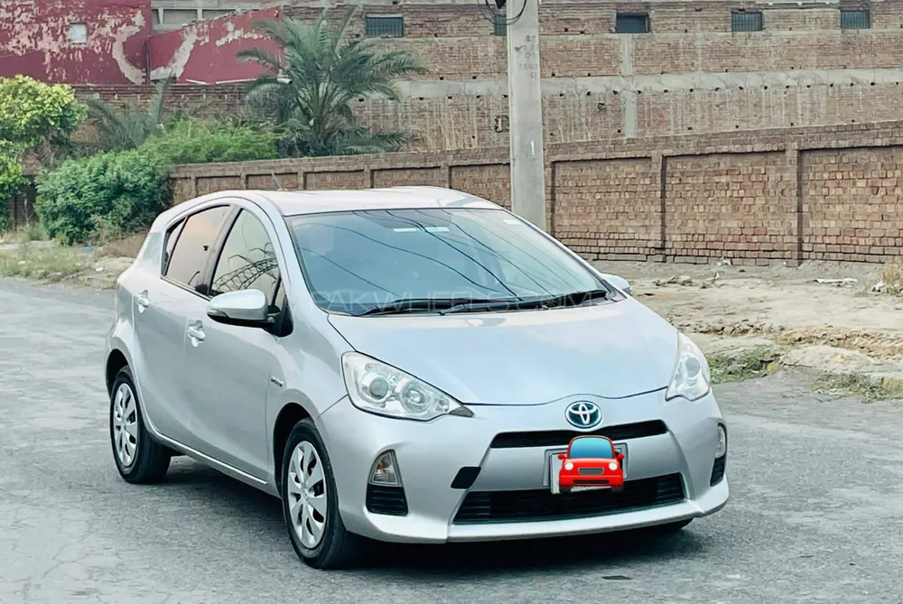 Toyota Aqua 2013 for Sale in Faisalabad Image-1
