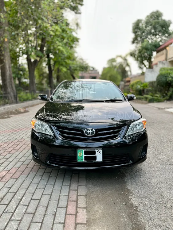Toyota Corolla 2013 for Sale in Lahore Image-1