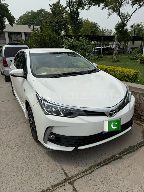Toyota Corolla 2016 for Sale in Peshawar Image-1