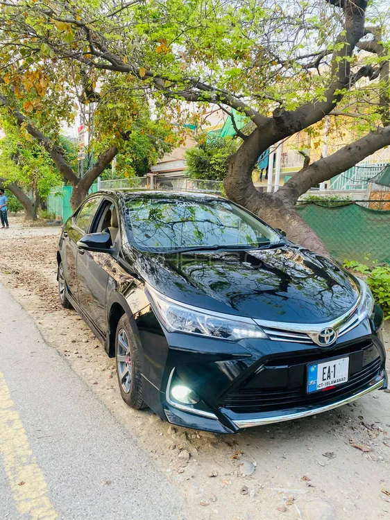 Toyota Corolla 2015 for Sale in Islamabad Image-1