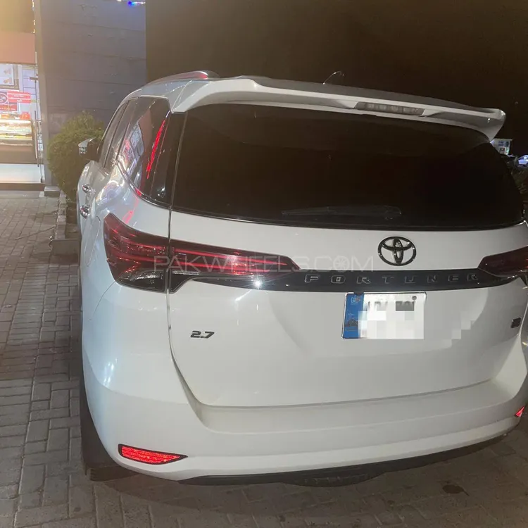Toyota Fortuner 2020 for Sale in Faisalabad Image-1