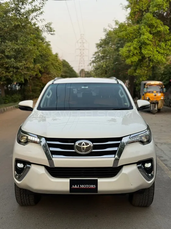 Toyota Fortuner 2021 for Sale in Lahore Image-1